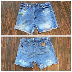 Custom distressed wrangler 13MWZ shorts!